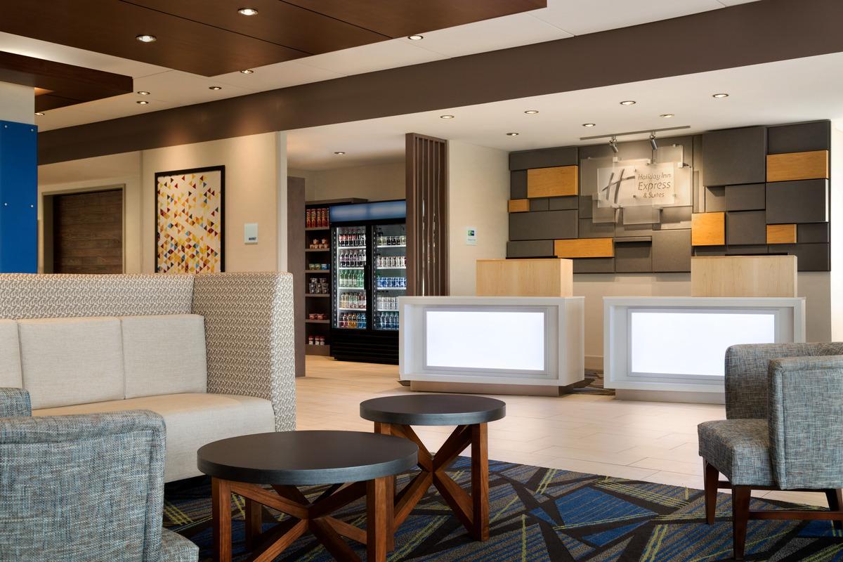 Holiday Inn Express & Suites Findlay North By Ihg Exterior photo