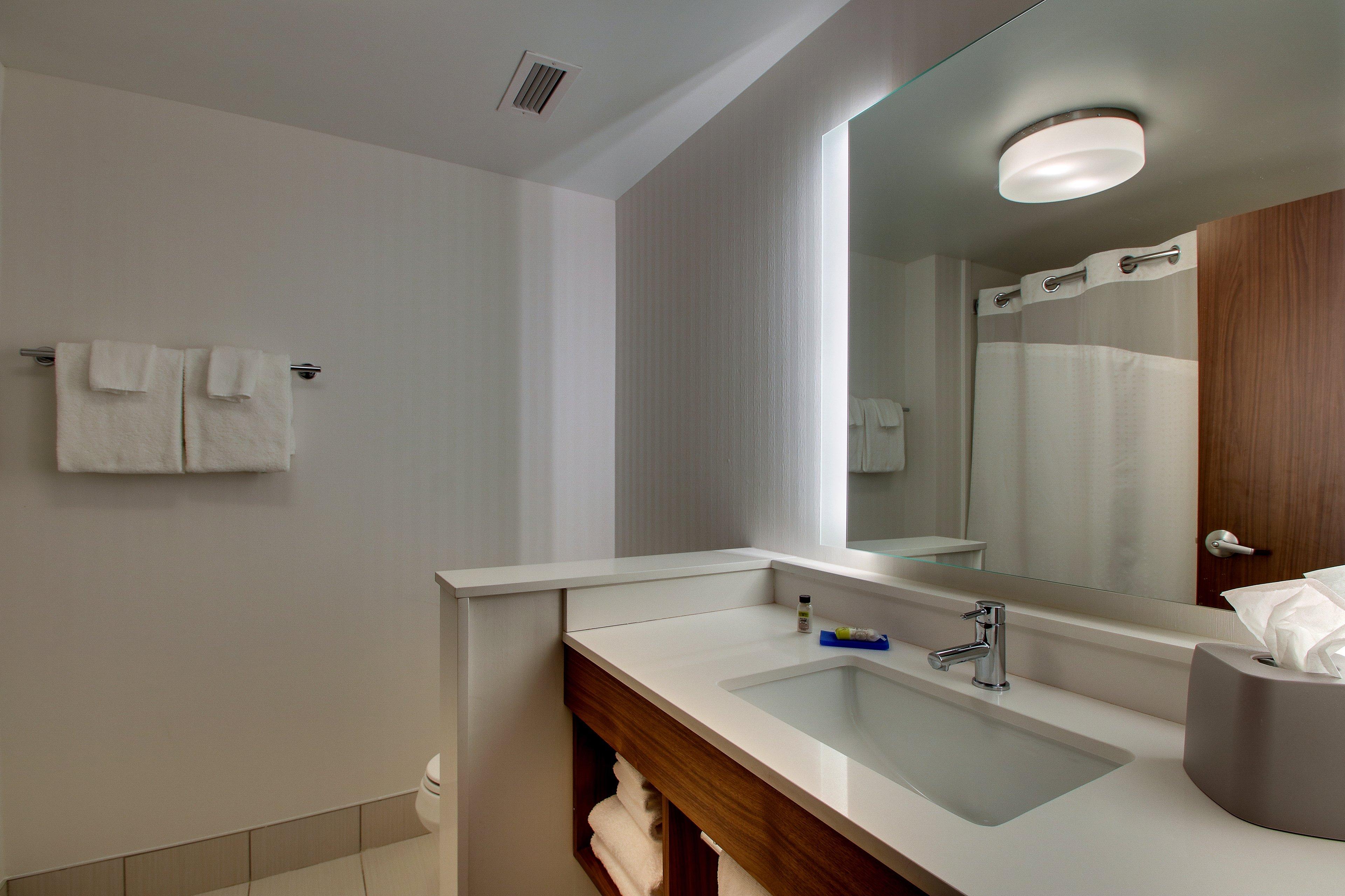 Holiday Inn Express & Suites Findlay North By Ihg Exterior photo